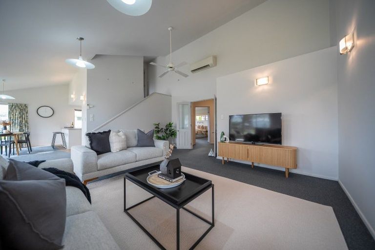 Photo of property in 30 Govan Drive, Te Anau, 9600