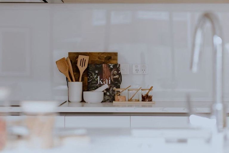 Photo of property in 37 Corunna Road, Milford, Auckland, 0620