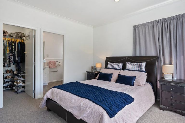 Photo of property in 7 Kawiu Road, Levin, 5510
