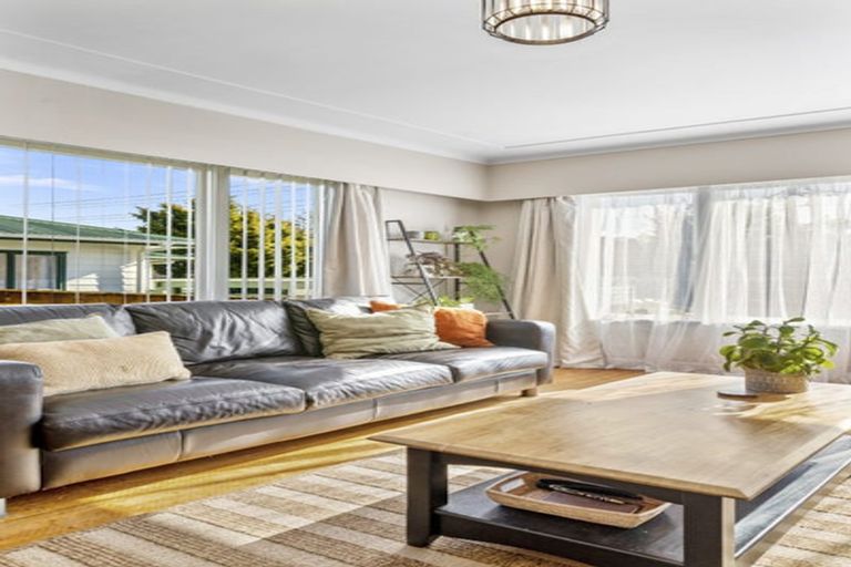 Photo of property in 200a Henderson Valley Road, Henderson, Auckland, 0612