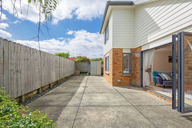 Photo of property in 77 Moore Street, Howick, Auckland, 2014