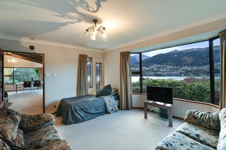 Photo of property in 337 Peninsula Road, Kelvin Heights, Queenstown, 9300