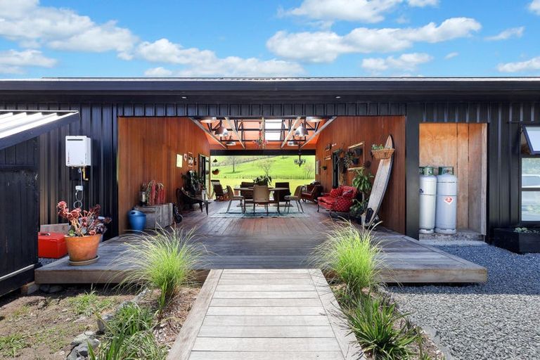 Photo of property in 33a Waiotahi Drive, Mangawhai, 0573