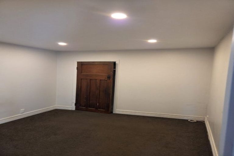 Photo of property in 14 Rolleston Street, Mount Cook, Wellington, 6021