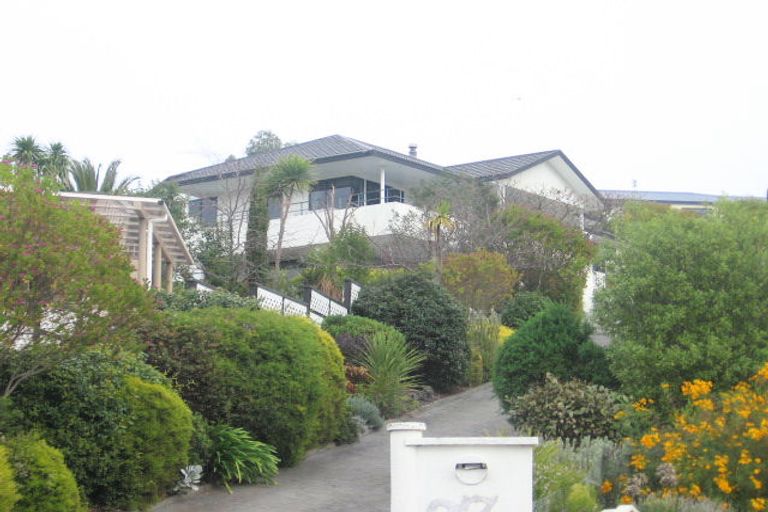Photo of property in 37 Hetley Crescent, Taradale, Napier, 4112
