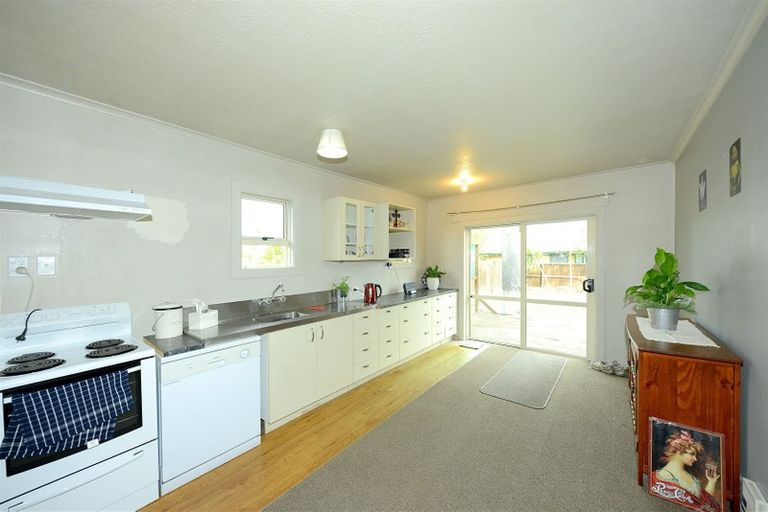 Photo of property in 14 Griffiths Avenue, Linwood, Christchurch, 8062