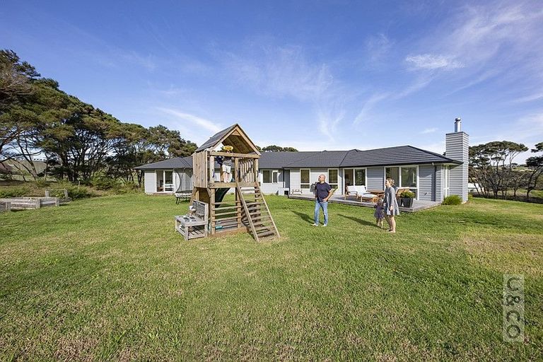 Photo of property in 1293 Old North Road, Helensville, 0875