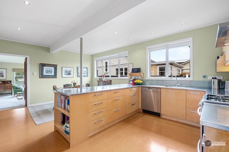 Photo of property in 14 Wilford Street, Woburn, Lower Hutt, 5011