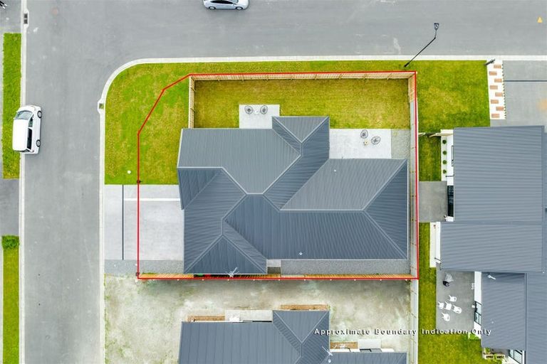 Photo of property in 21 Clonbunny Close, Rolleston, 7614