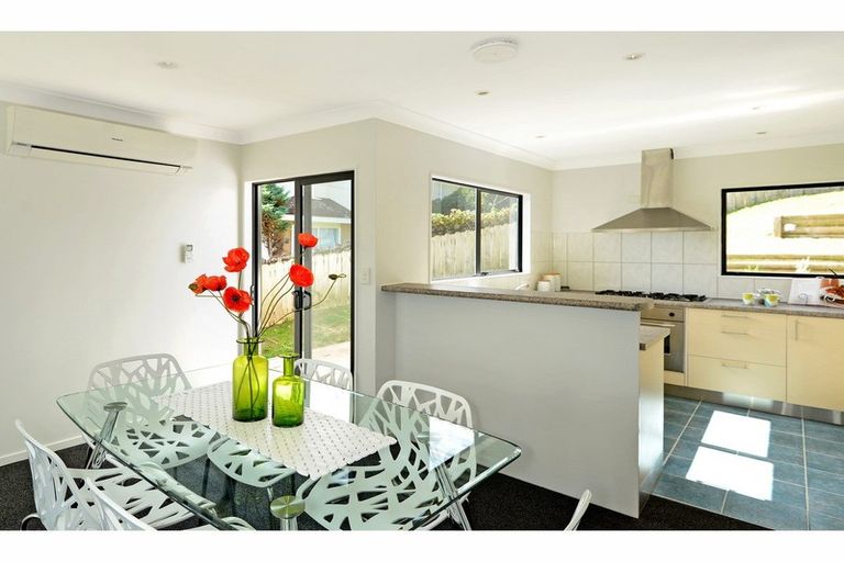 Photo of property in 20 Stephanie Close, Glenfield, Auckland, 0629