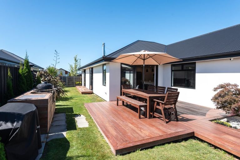 Photo of property in 30 Highgate Drive, Rangiora, 7400