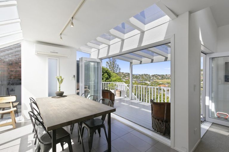 Photo of property in 8 Nadia Grove, Khandallah, Wellington, 6035