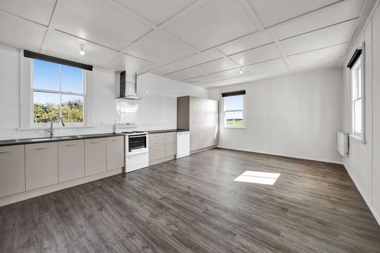 Photo of property in 39 Auroa Road, Otakeho, Hawera, 4678