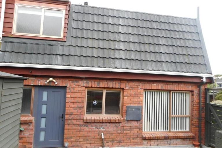 Photo of property in 85 Churton Drive, Churton Park, Wellington, 6037