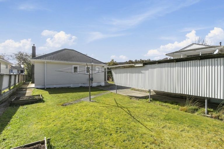 Photo of property in 13 Mcgowan Road, Wainuiomata, Lower Hutt, 5014