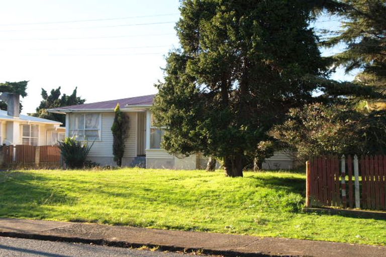 Photo of property in 1 James Street, Mangere East, Auckland, 2024