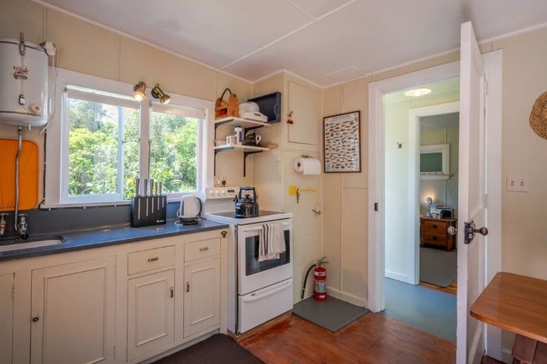 Photo of property in 7 Factory Road, Little Akaloa, 7583