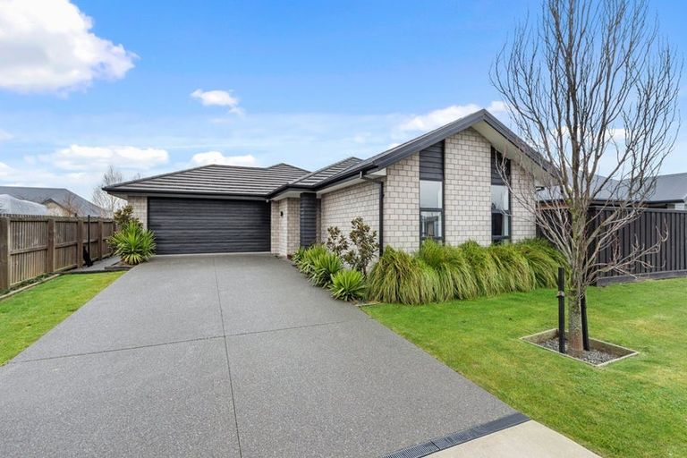 Photo of property in 17 Catchpole Place, Woodend, 7610