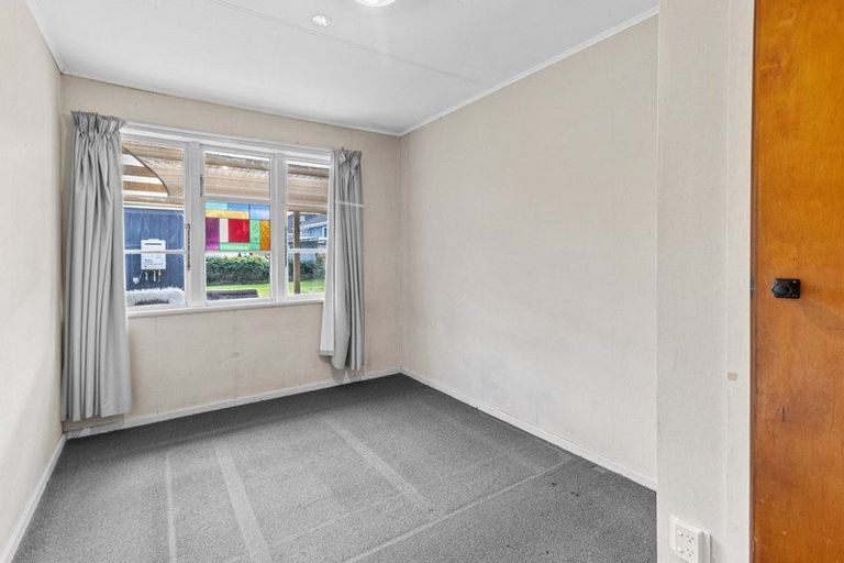 Photo of property in 90 Huatoki Street, Vogeltown, New Plymouth, 4310