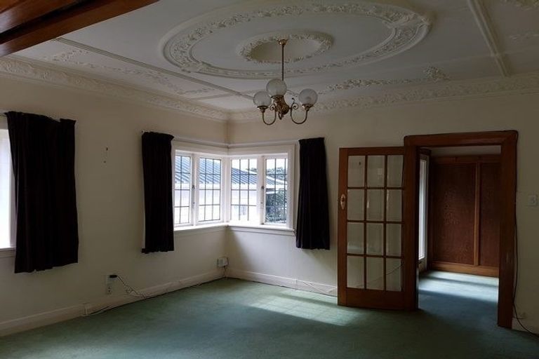 Photo of property in 54a Ferry Street, Seatoun, Wellington, 6022