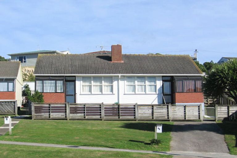 Photo of property in 20-46 Te Pene Avenue, Titahi Bay, Porirua, 5022