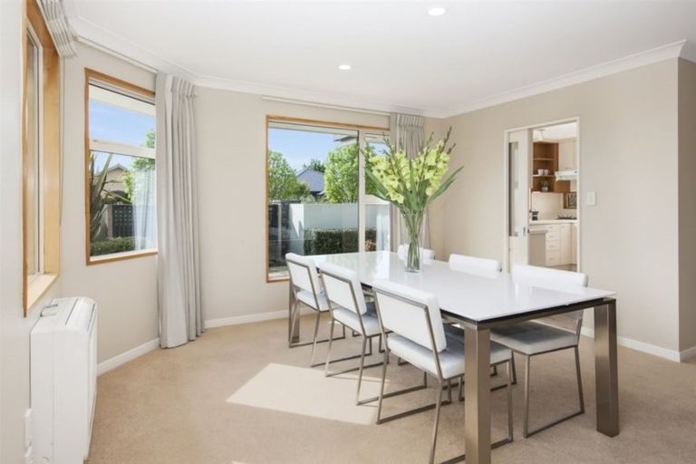 Photo of property in 2 Bayliss Close, Northwood, Christchurch, 8051