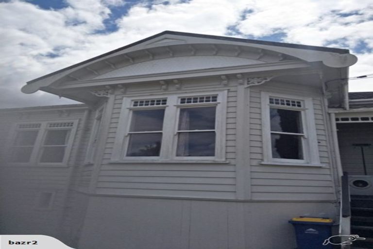Photo of property in 1/98 Birkenhead Avenue, Birkenhead, Auckland, 0626