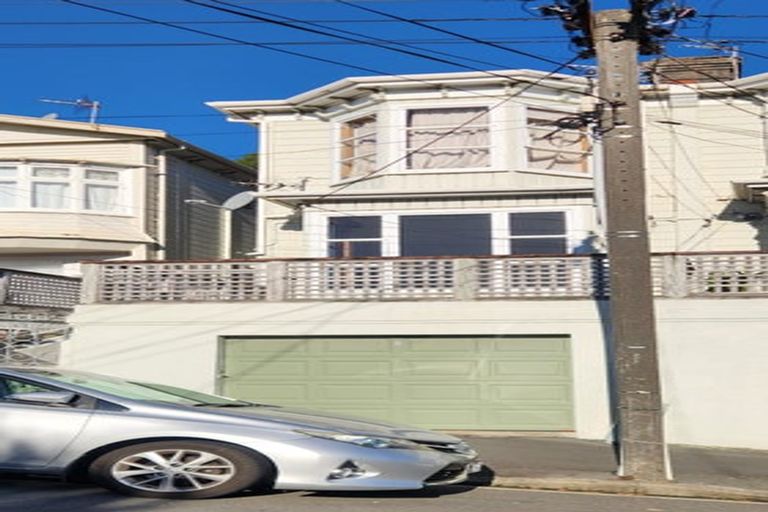 Photo of property in 31 Austin Street, Mount Victoria, Wellington, 6011