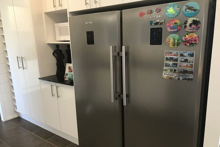 Photo of property in 4 Rotoma Rise, Clover Park, Auckland, 2019