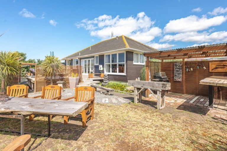 Photo of property in 52 Kowhai Street, Castlecliff, Whanganui, 4501