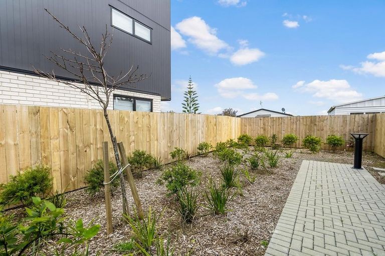 Photo of property in 35 Ivy Nola Way, Henderson, Auckland, 0612
