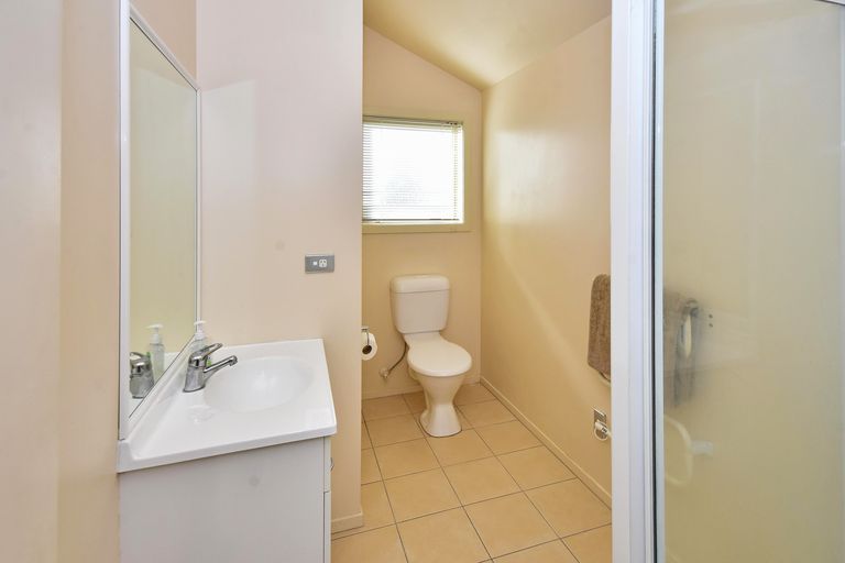 Photo of property in 6 Grangewood Close, Favona, Auckland, 2024