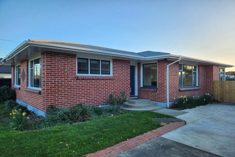 Photo of property in 15 Torquay Place, Bryndwr, Christchurch, 8053