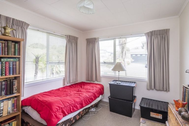 Photo of property in 13a Sweetman Avenue, Paraparaumu Beach, Paraparaumu, 5032