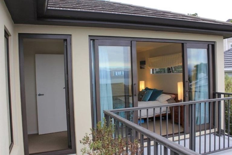 Photo of property in 12 Whitu Street, Khandallah, Wellington, 6035