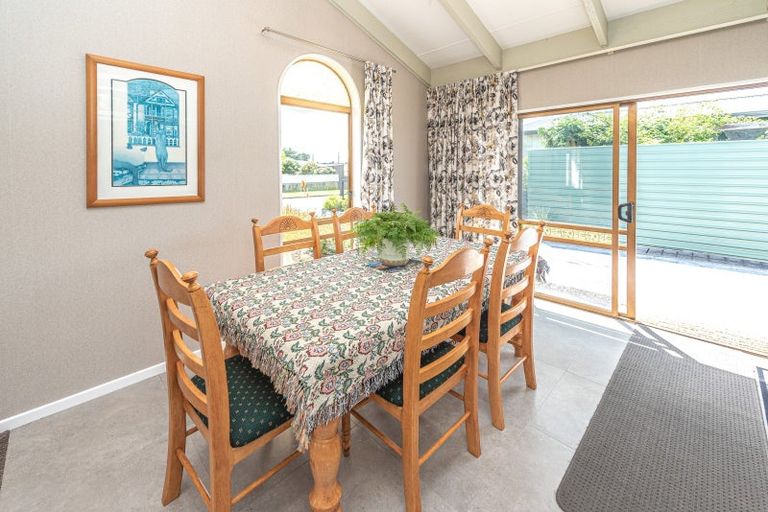Photo of property in 53 Hinau Street, Castlecliff, Whanganui, 4501