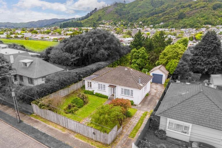Photo of property in 32 Hyde Street, Wainuiomata, Lower Hutt, 5014