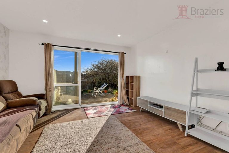 Photo of property in 17 Kearneys Road, Linwood, Christchurch, 8062
