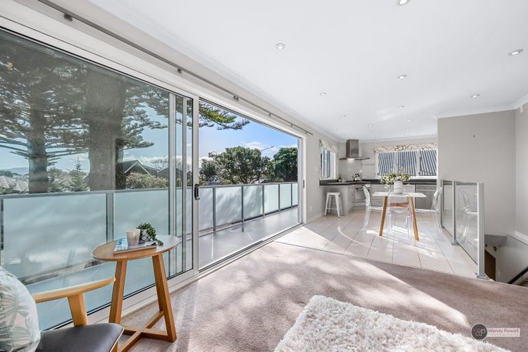 Photo of property in 225 Muritai Road, Eastbourne, Lower Hutt, 5013