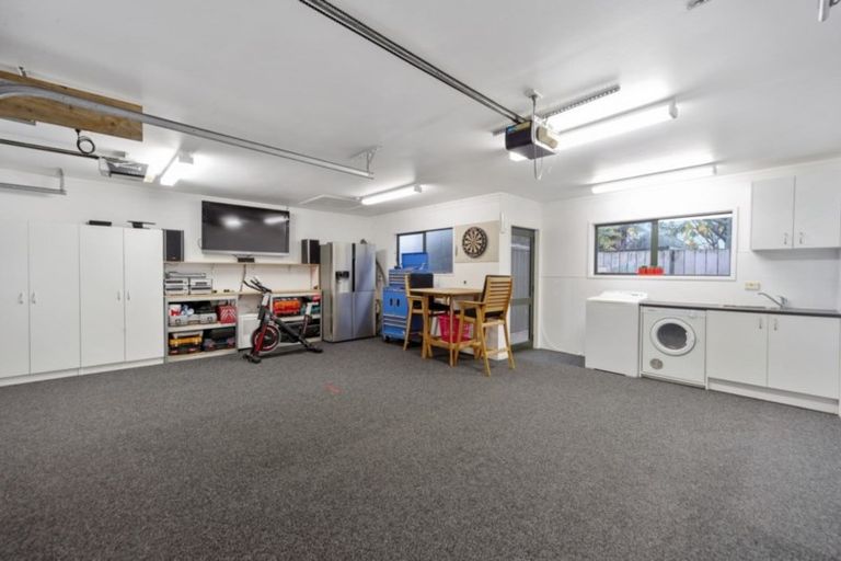 Photo of property in 12 Maeroa Road, Beerescourt, Hamilton, 3200