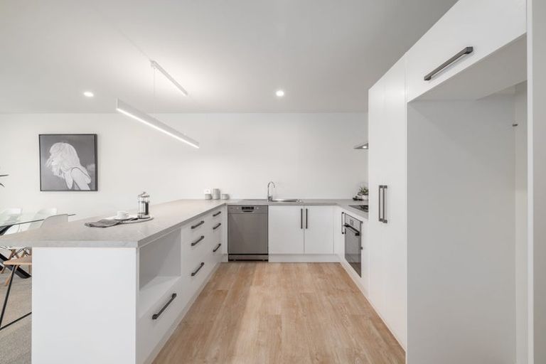 Photo of property in 4 Poipoi Place, Aranui, 8061