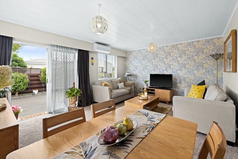 Photo of property in 1a Forward Street, Greenmeadows, Napier, 4112