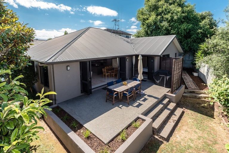 Photo of property in 15 Parkwood Place, Huntington, Hamilton, 3210