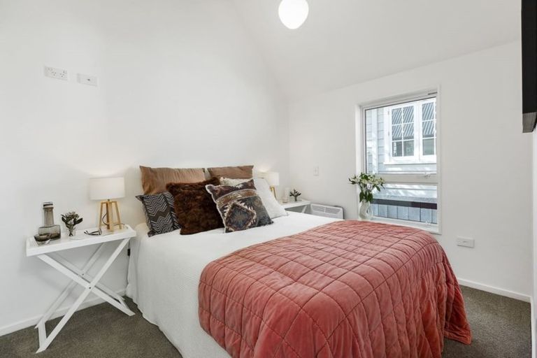 Photo of property in Pirie Street Townhouses, 35u8 Pirie Street, Mount Victoria, Wellington, 6011
