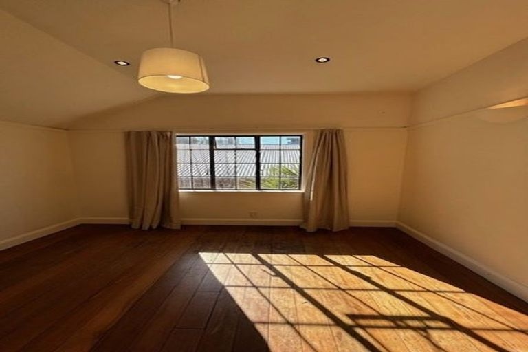 Photo of property in 4 Barton Terrace, Thorndon, Wellington, 6011