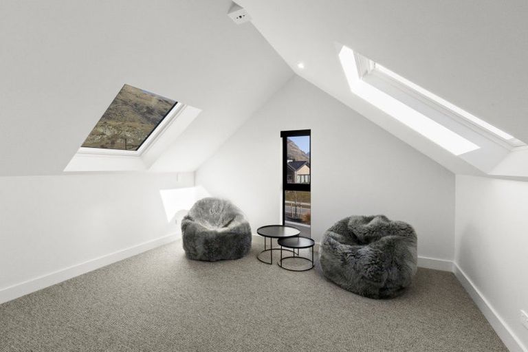 Photo of property in Kawarau Heights, 15 Kawarau Heights Boulevard, Lake Hayes, Queenstown, 9304