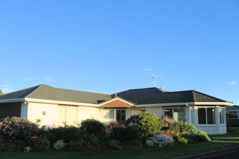 Photo of property in 133 Langdale Avenue, Paraparaumu, 5032