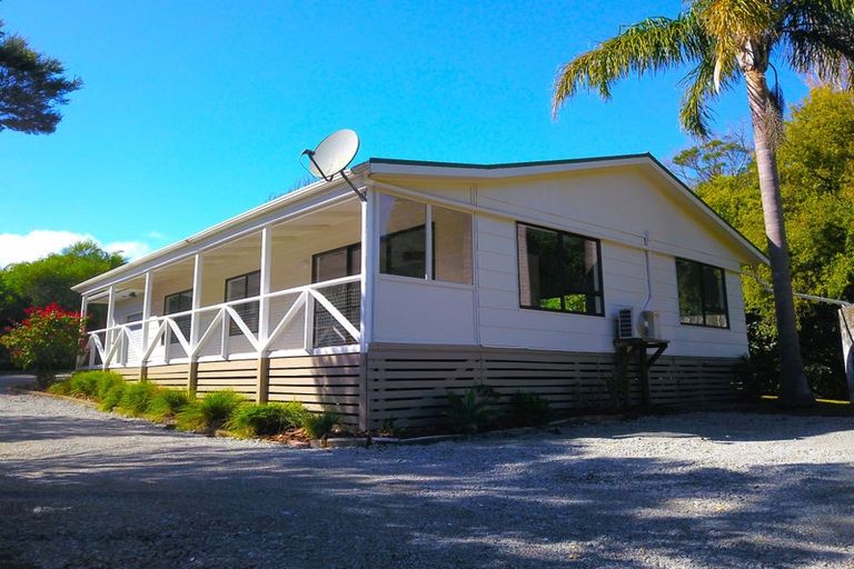 Photo of property in 29 Paradise Road, Coopers Beach, 0420