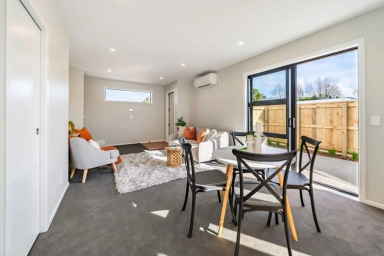 Photo of property in 380b Cambridge Terrace, Naenae, Lower Hutt, 5011