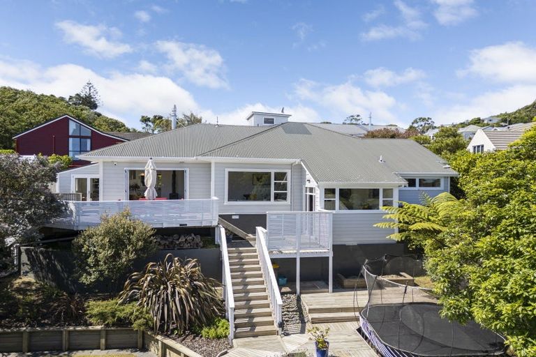 Photo of property in 2 Poona Street, Khandallah, Wellington, 6035